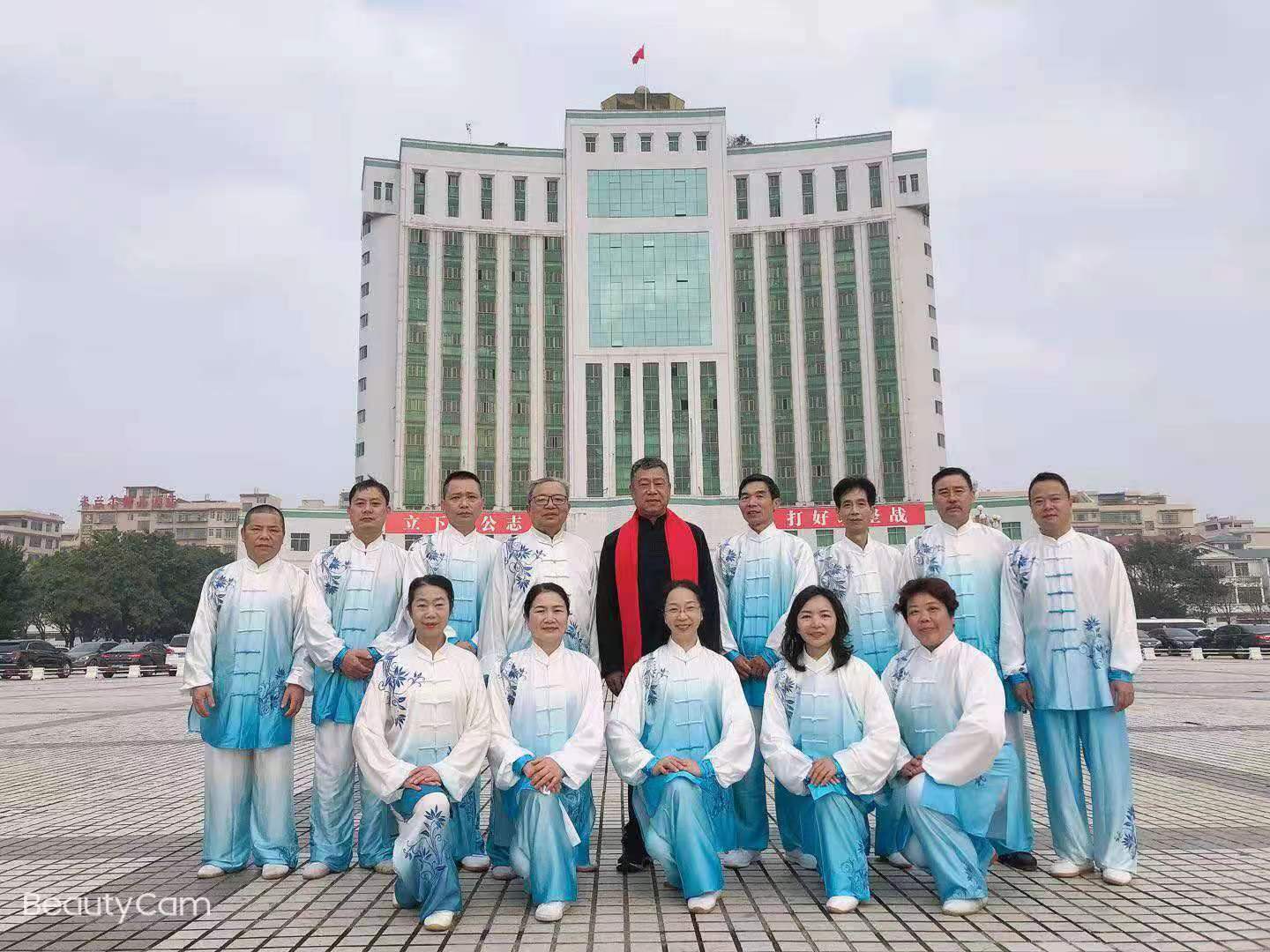 朱保林2.jpg