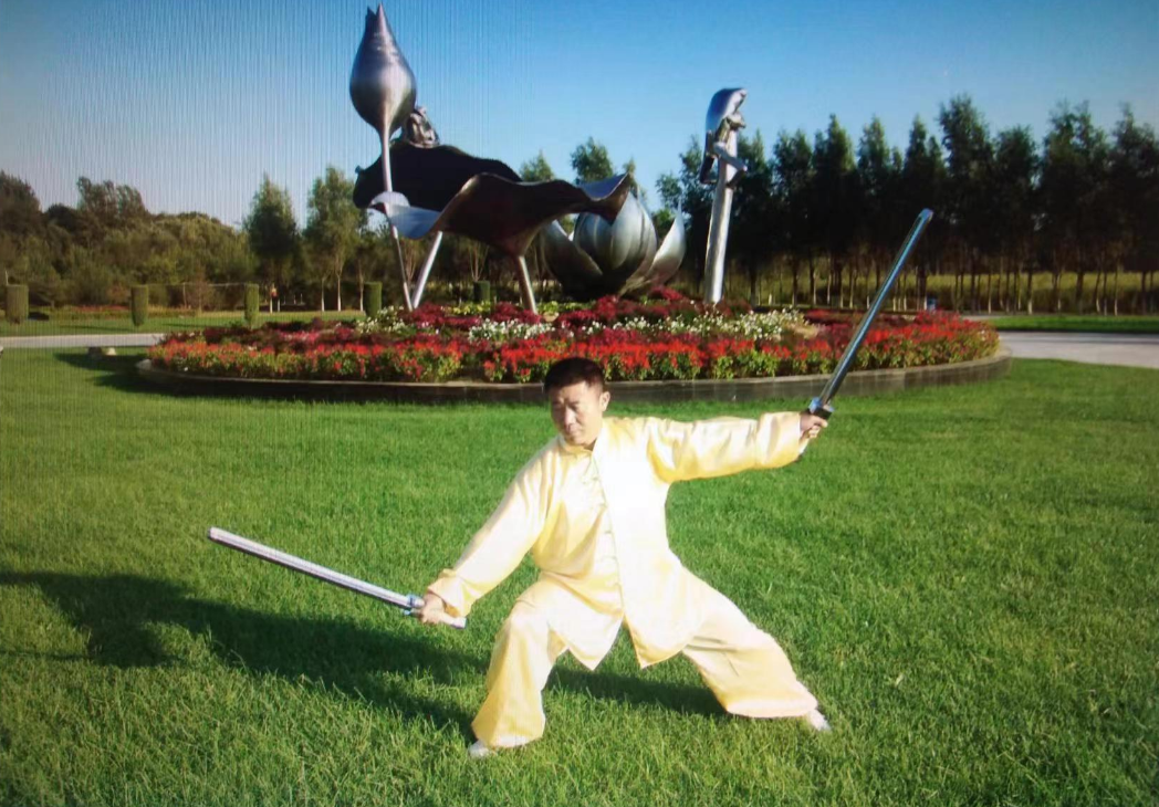 白振兴3.png