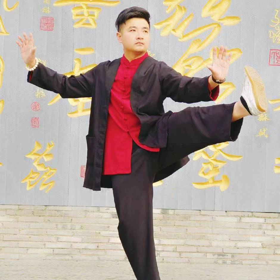 王鸿伟1.jpg