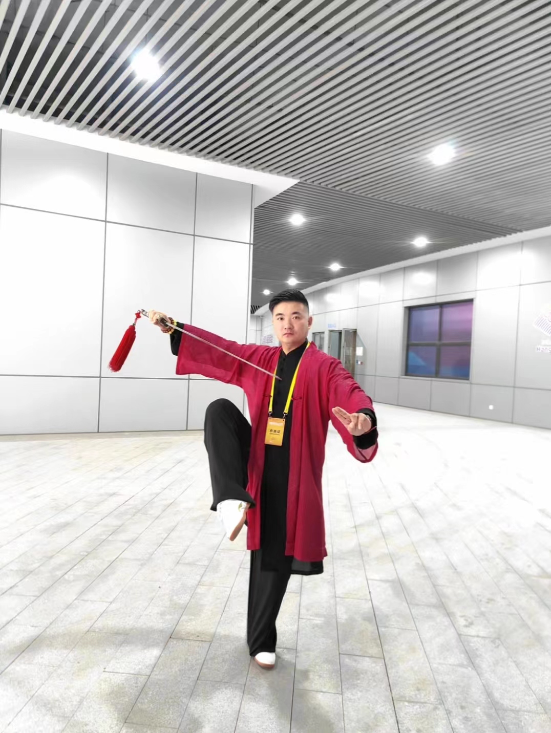 王鸿伟2.jpg